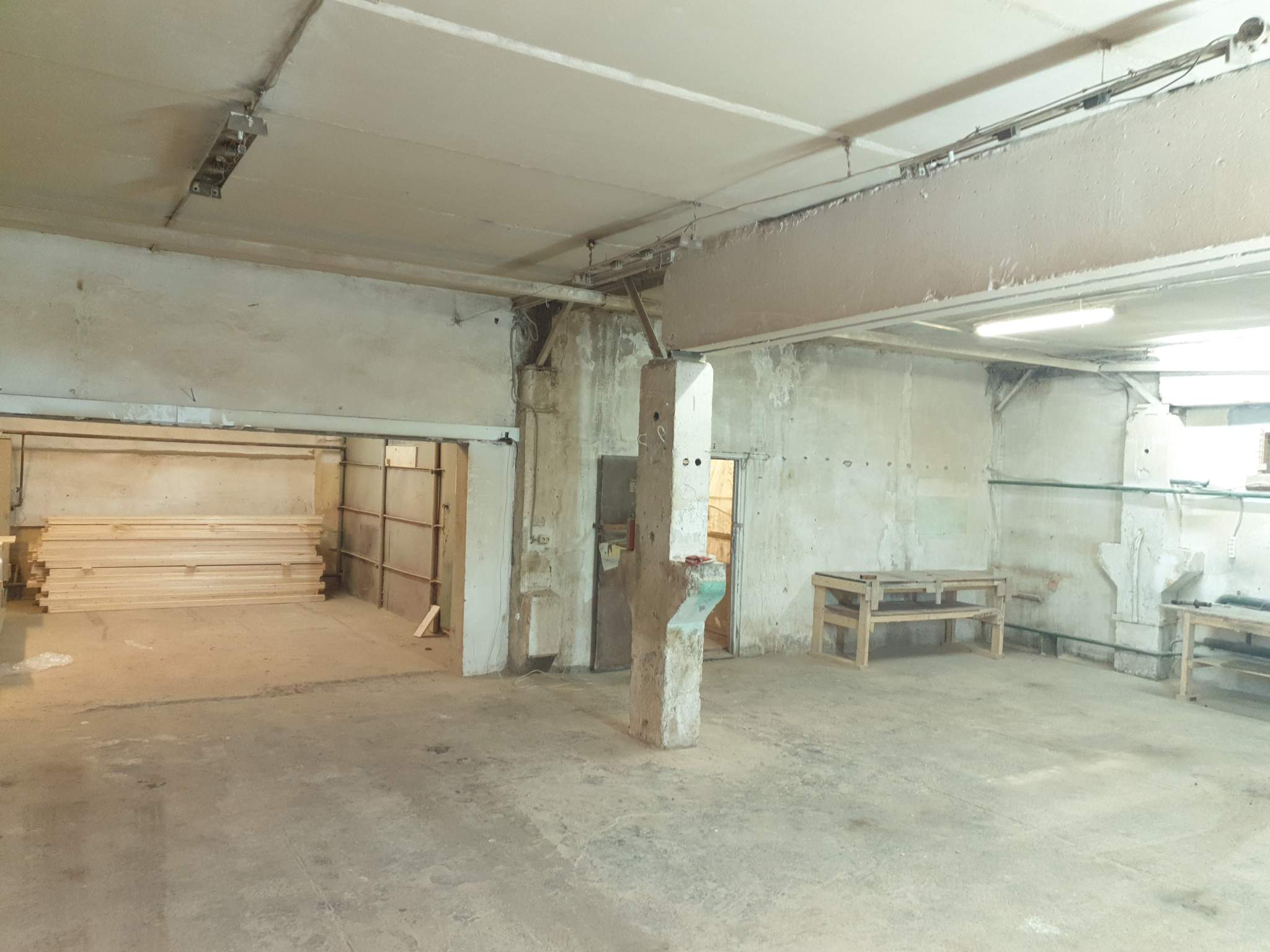 Сдам в аренду производственное помещение 300 м.кв.