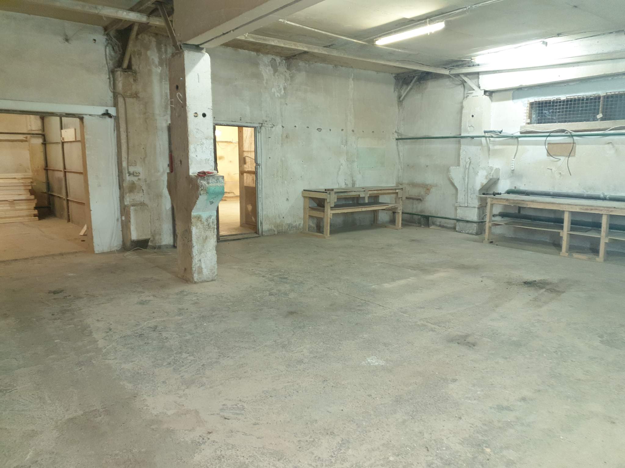 Сдам в аренду производственное помещение 300 м.кв.