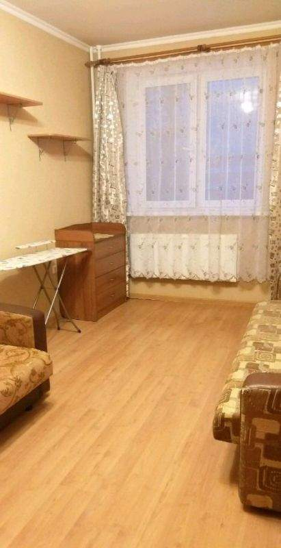 Аренда 1-комнатной квартиры, Тюмень, Василия Гольцова улица, д.3 Аренда 1-комнатной квартиры, Тюмень, Василия Гольцова улица, д.3