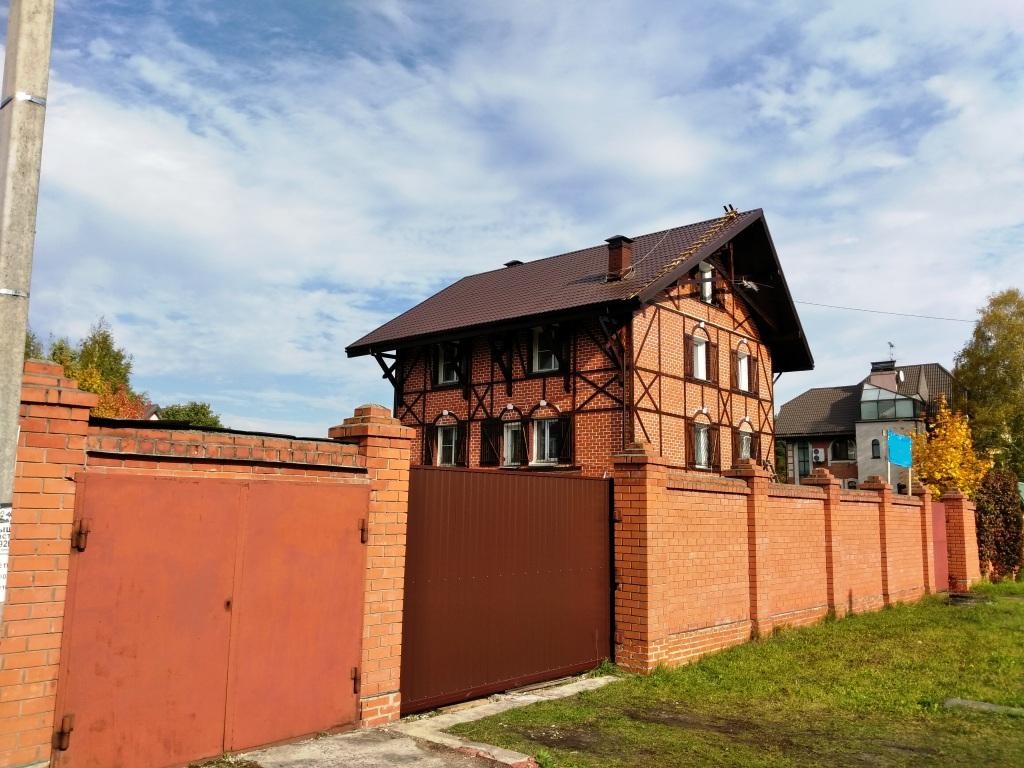 Продажа дома, 232м <sup>2</sup>, 19 сот., Ногинск, 1-ая Черноголовская улица, д.6 Продажа дома, 232м <sup>2</sup>, 19 сот., Ногинск, 1-ая Черноголовская улица, д.6