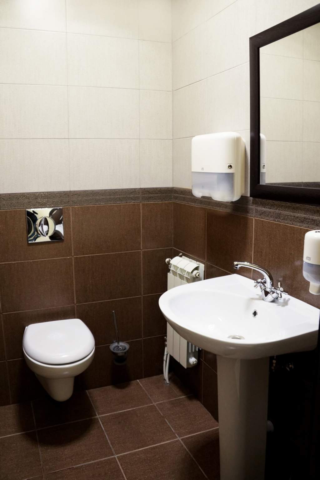 Сдам в аренду офис 182.9 м.кв.