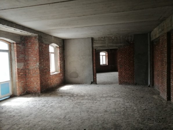 Продам торговое помещение 12752 м.кв.