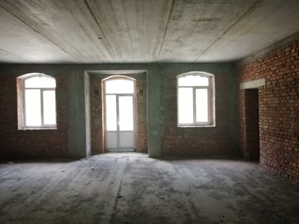 Продам торговое помещение 12752 м.кв.