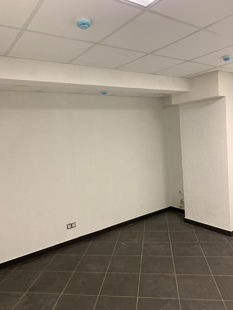 Сдам в аренду магазин 230 м.кв.