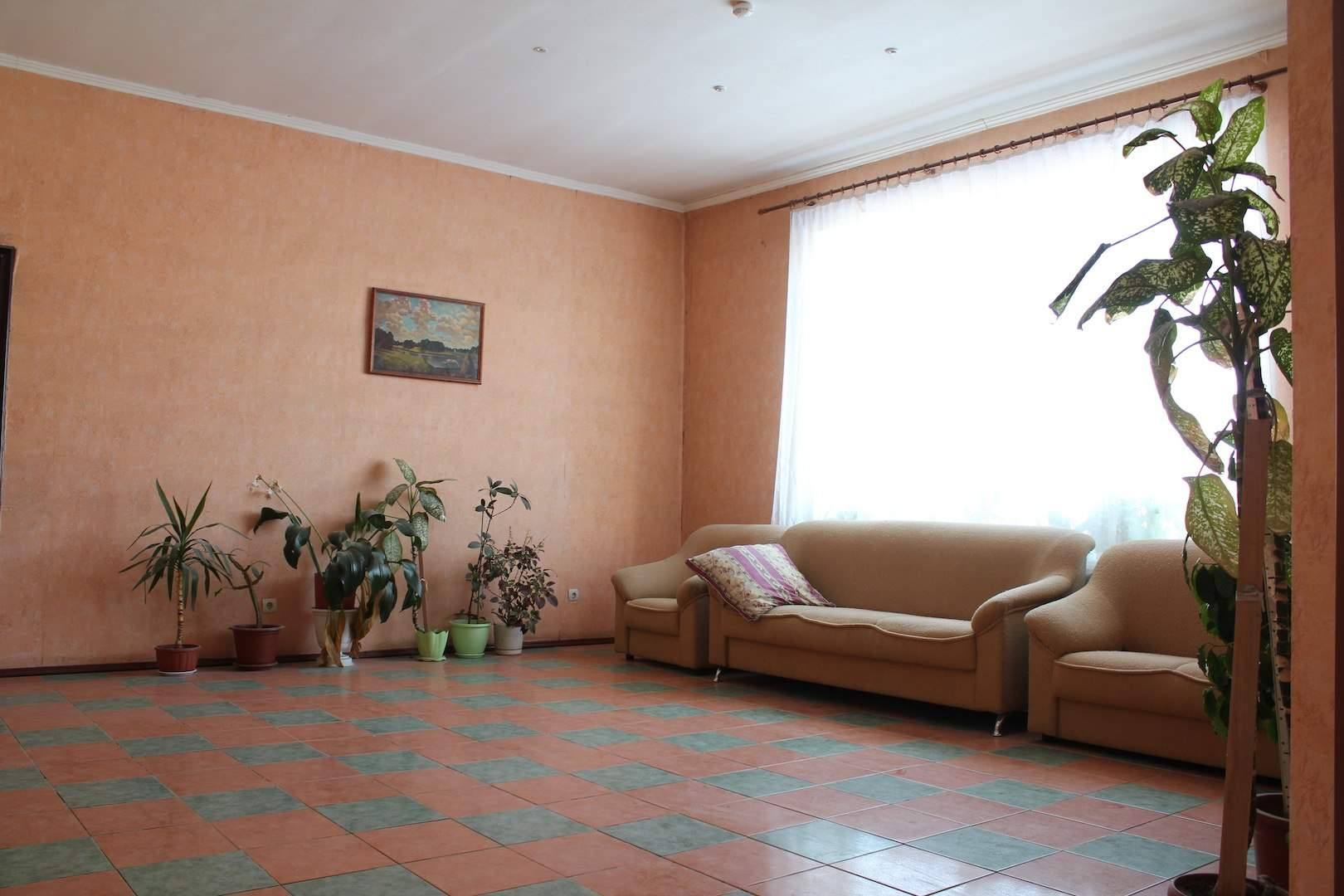 Продам торговое помещение 1194.2 м.кв.