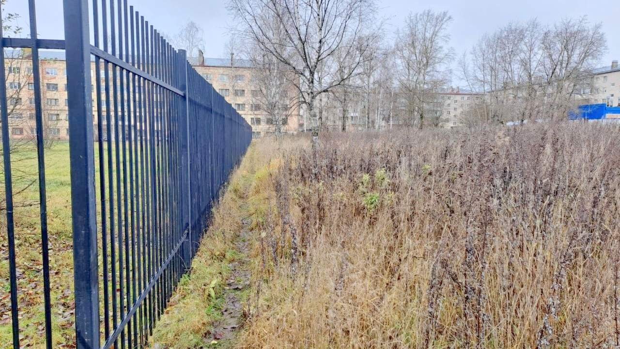 Продам земельный участок 3300 м.кв.
