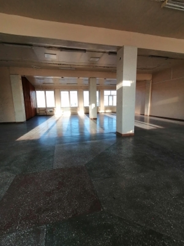 Сдам в аренду магазин 266 м.кв.