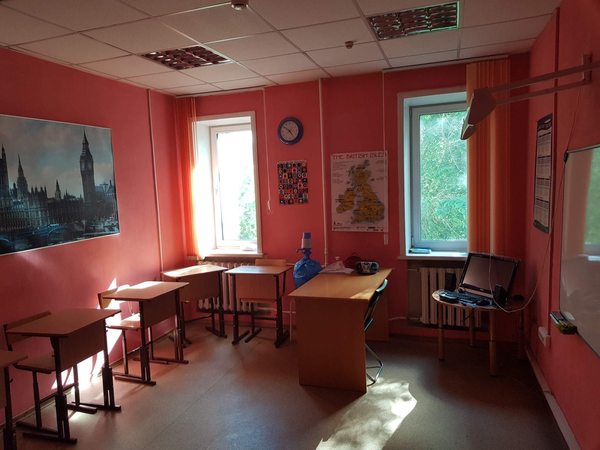 Продам торговое помещение 1119.4 м.кв.