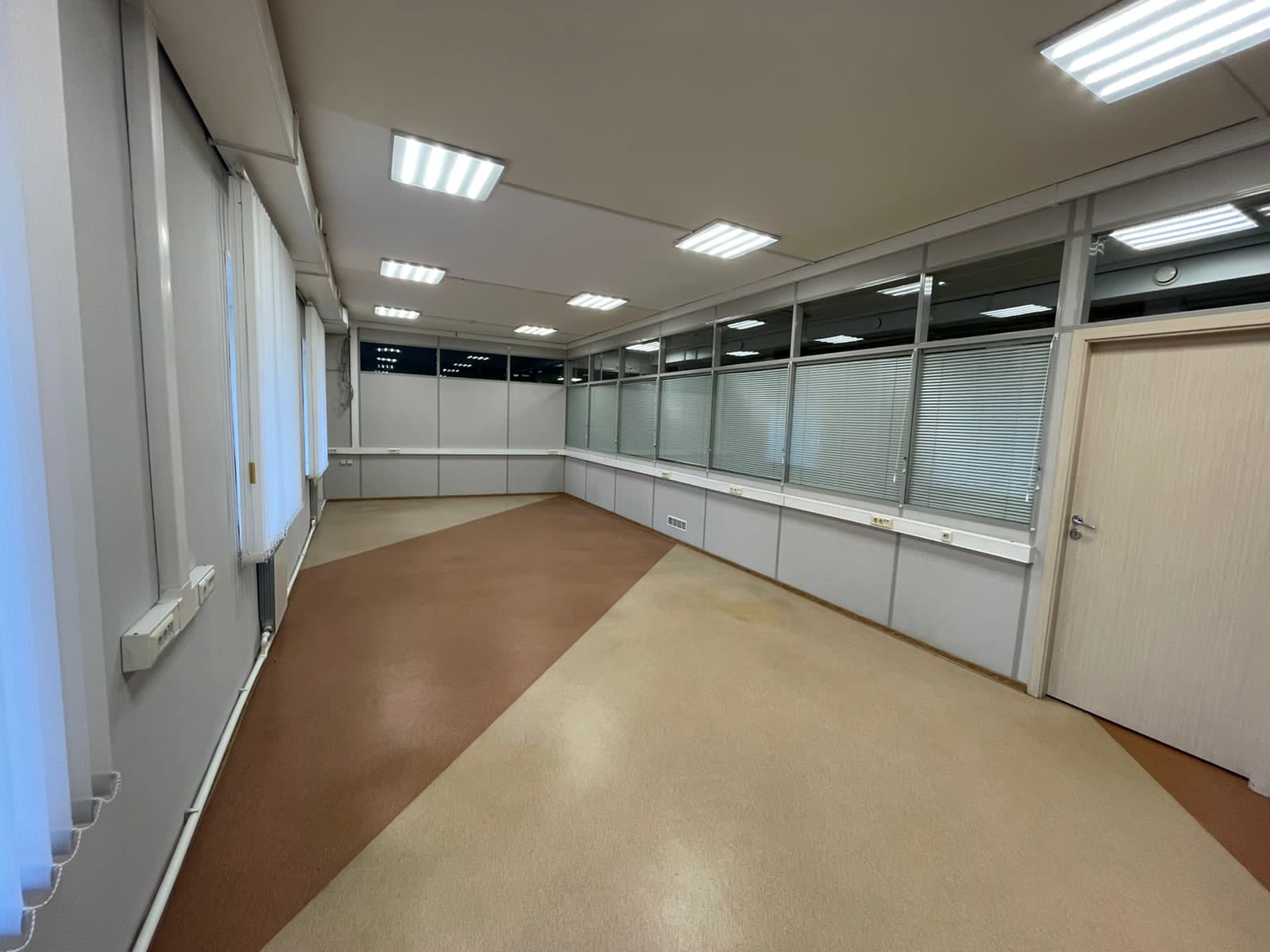 Сдам в аренду офис 57.3 м.кв.