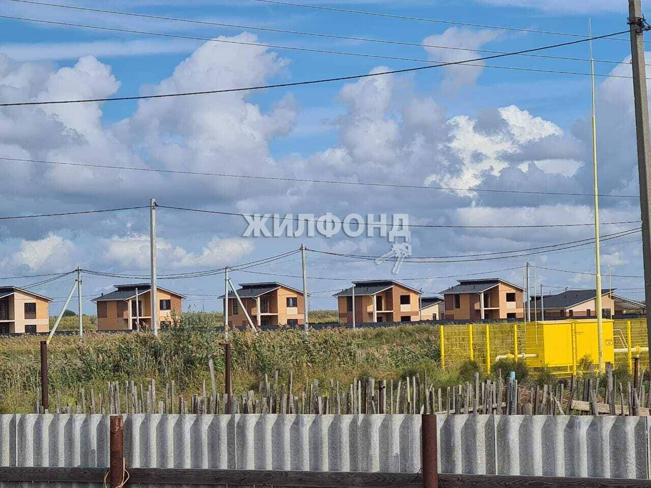 Продам земельный участок 1000 м.кв.