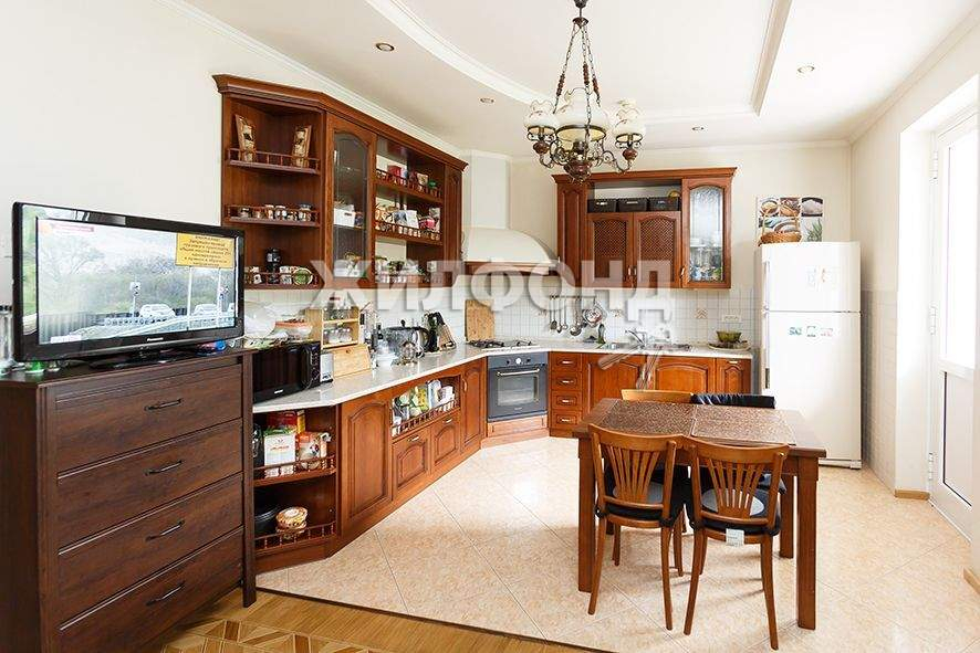 Дом на продажу в Сочи, Чекменева улица фото №3