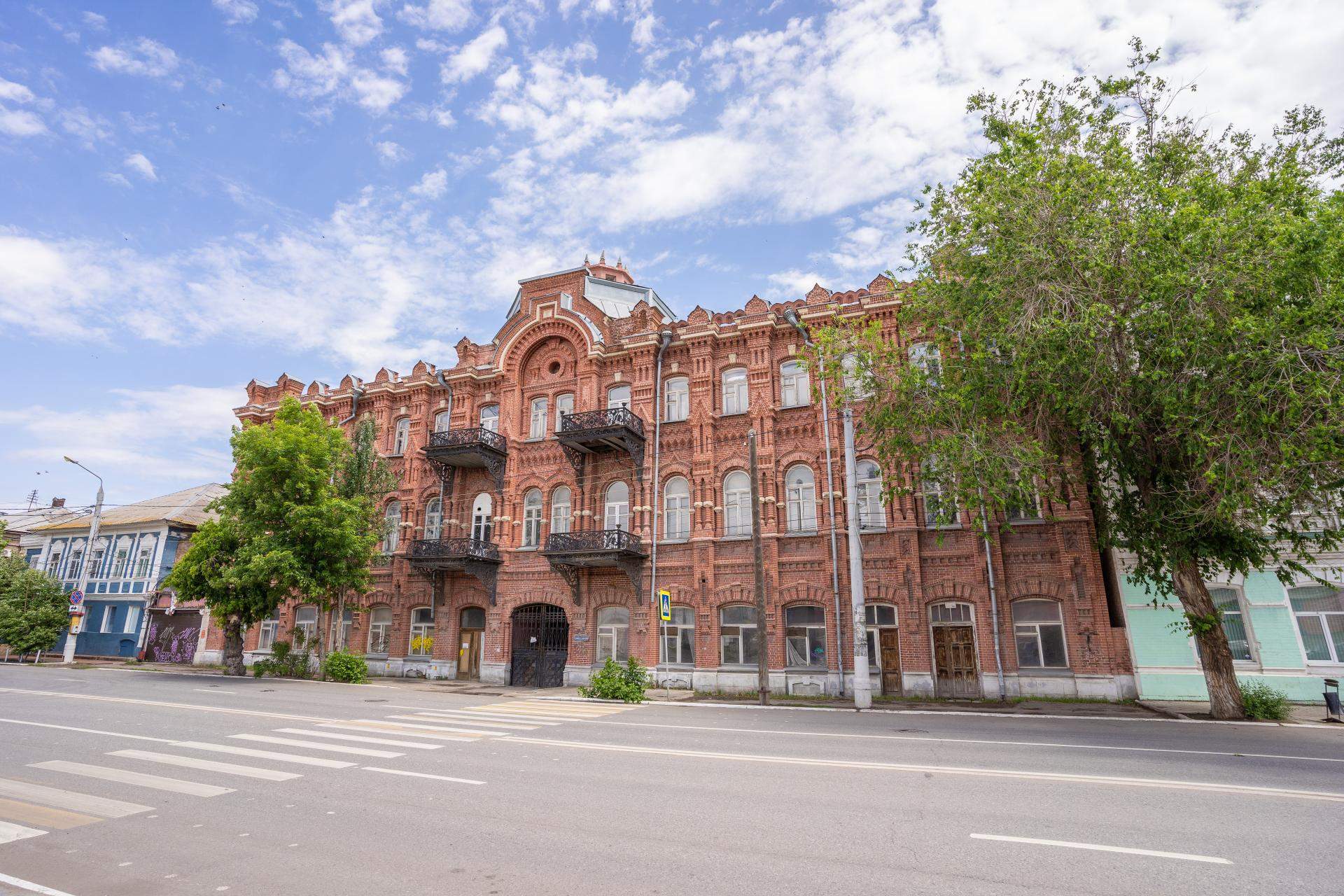 Продам торговое помещение 3330.4 м.кв.