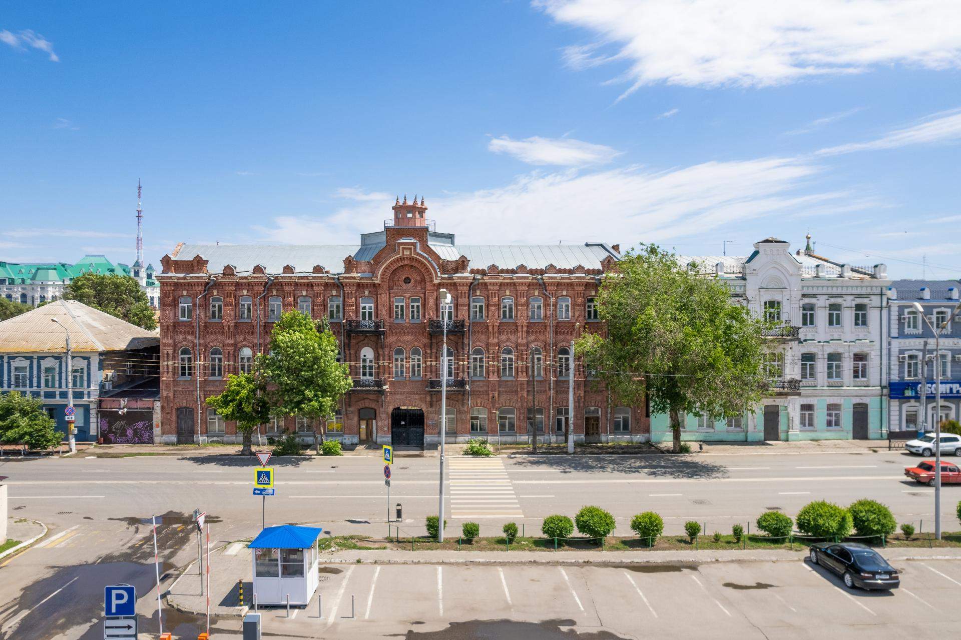 Продам торговое помещение 3330.4 м.кв.
