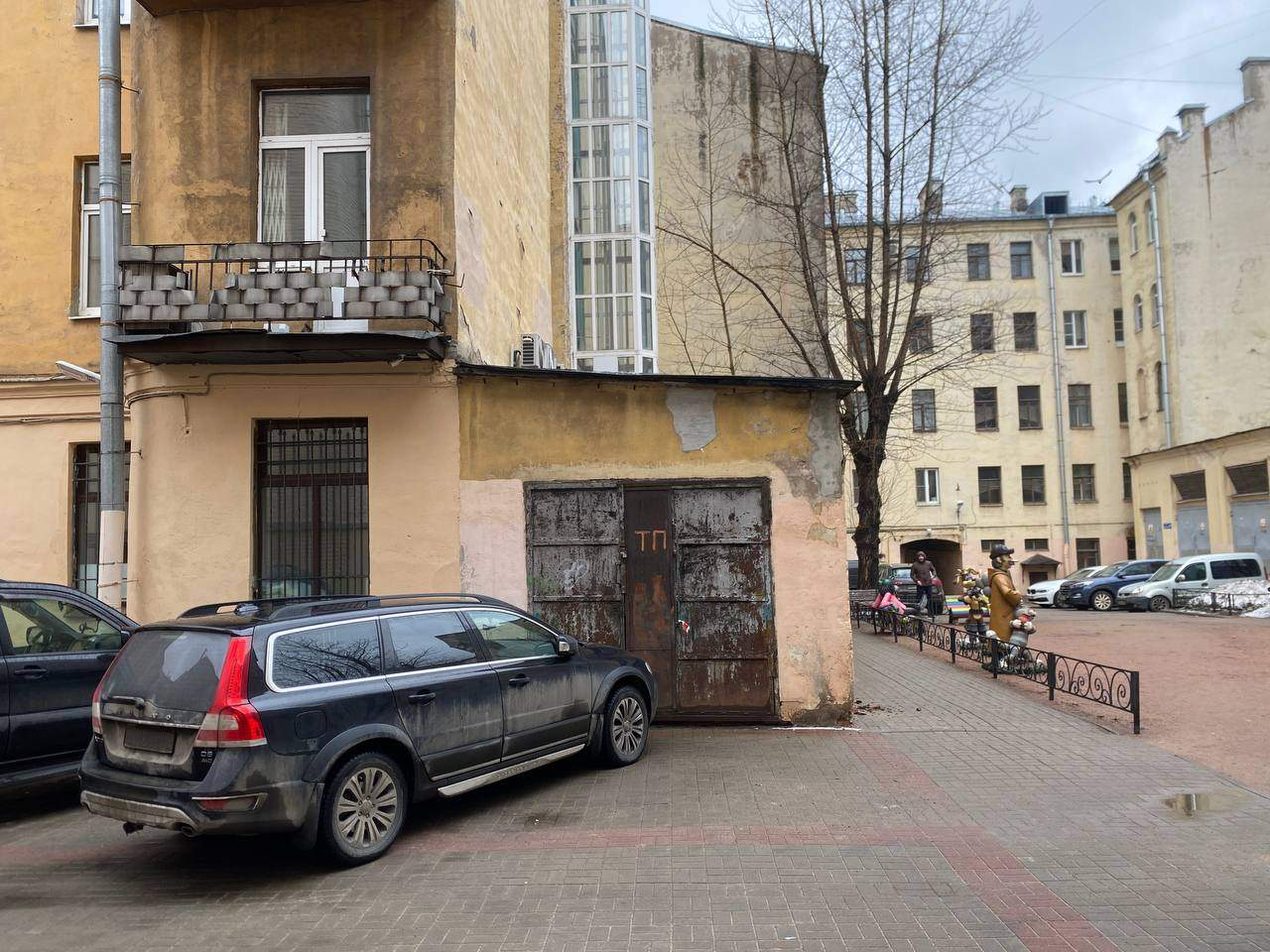Продам торговое помещение 22.4 м.кв.