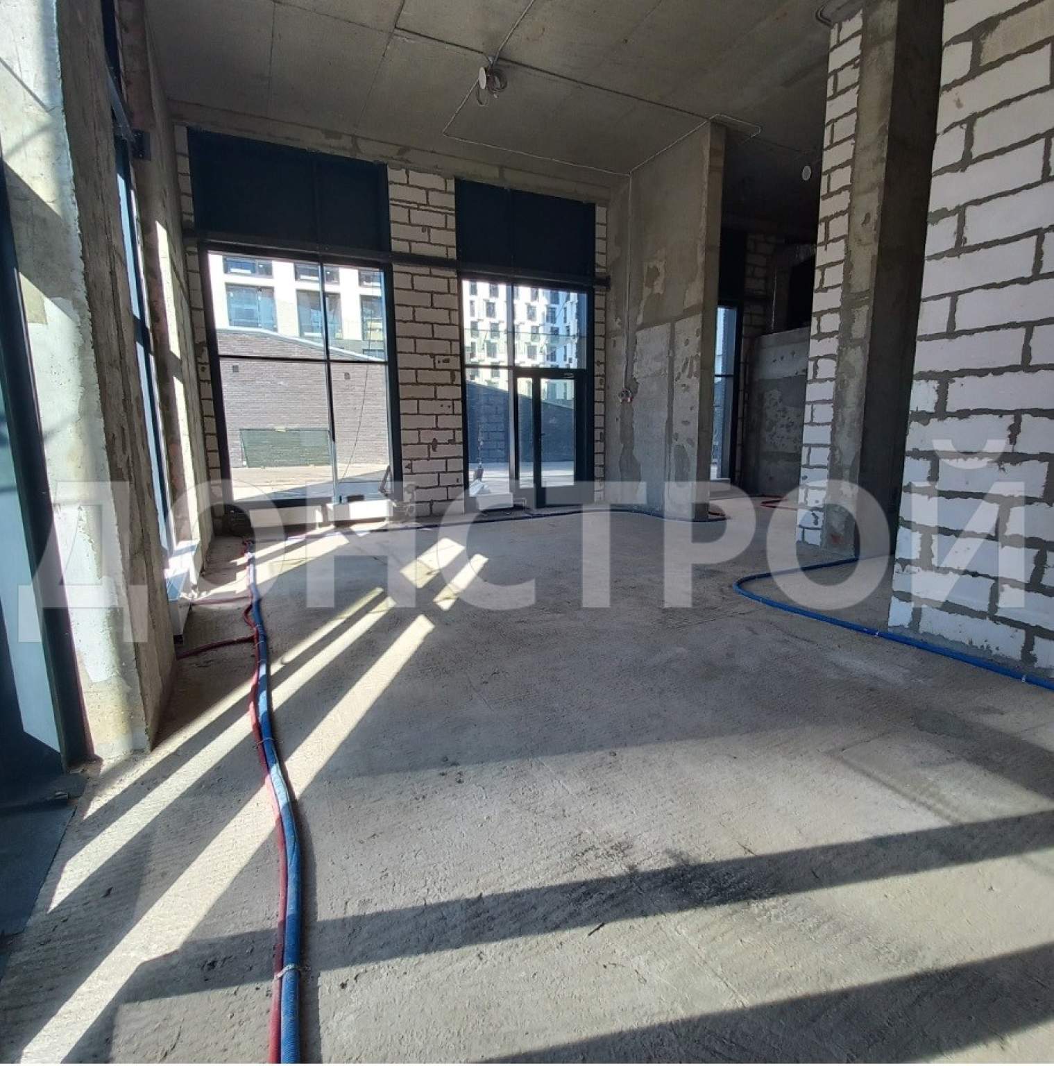 Сдам в аренду магазин 123.1 м.кв.