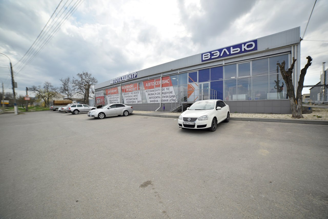 Продам магазин 2555 м.кв.