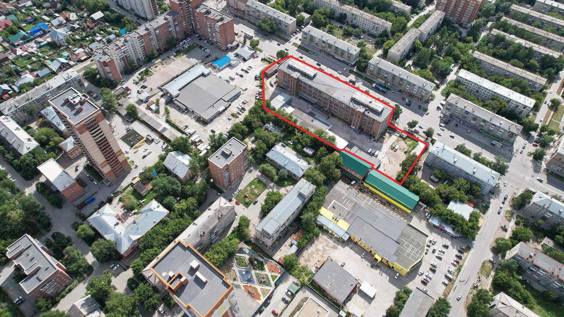 Продам торговое помещение 14238.6 м.кв.