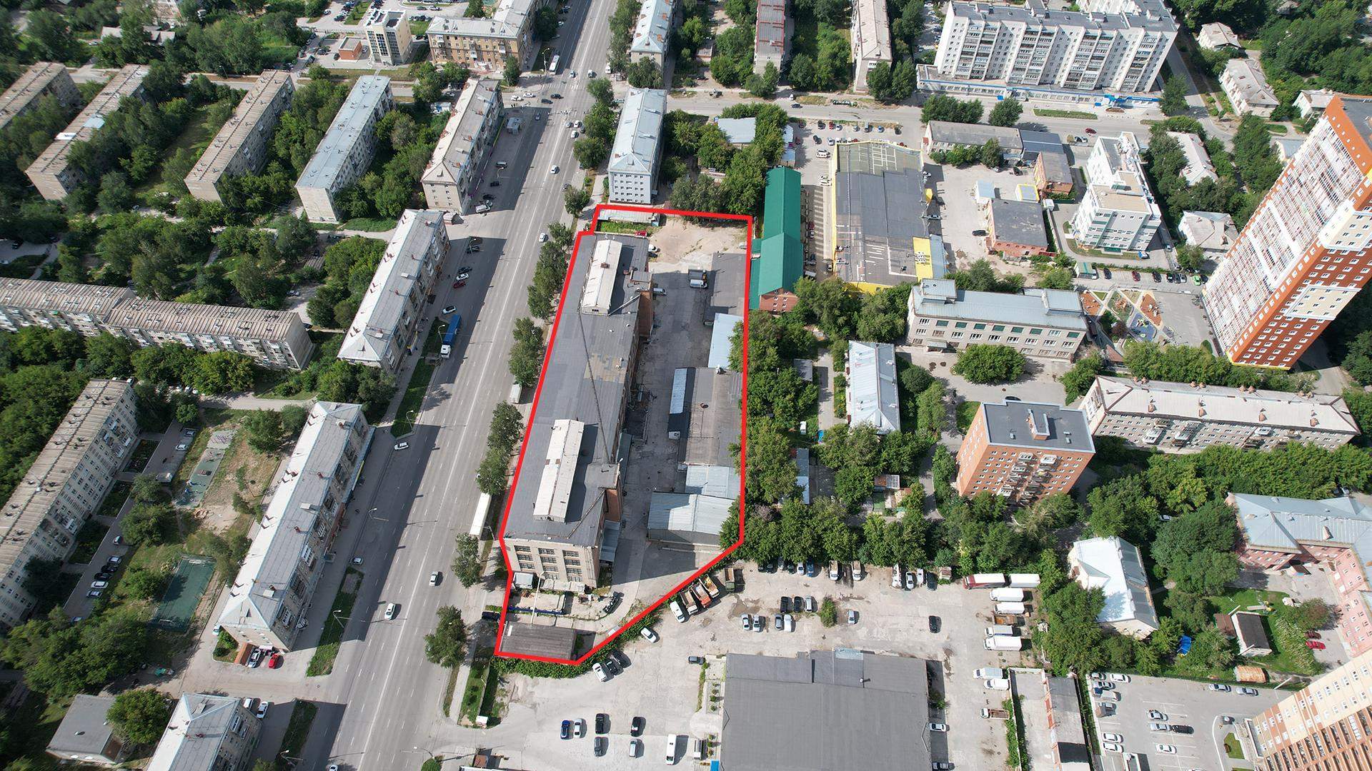 Продам торговое помещение 14238.6 м.кв.