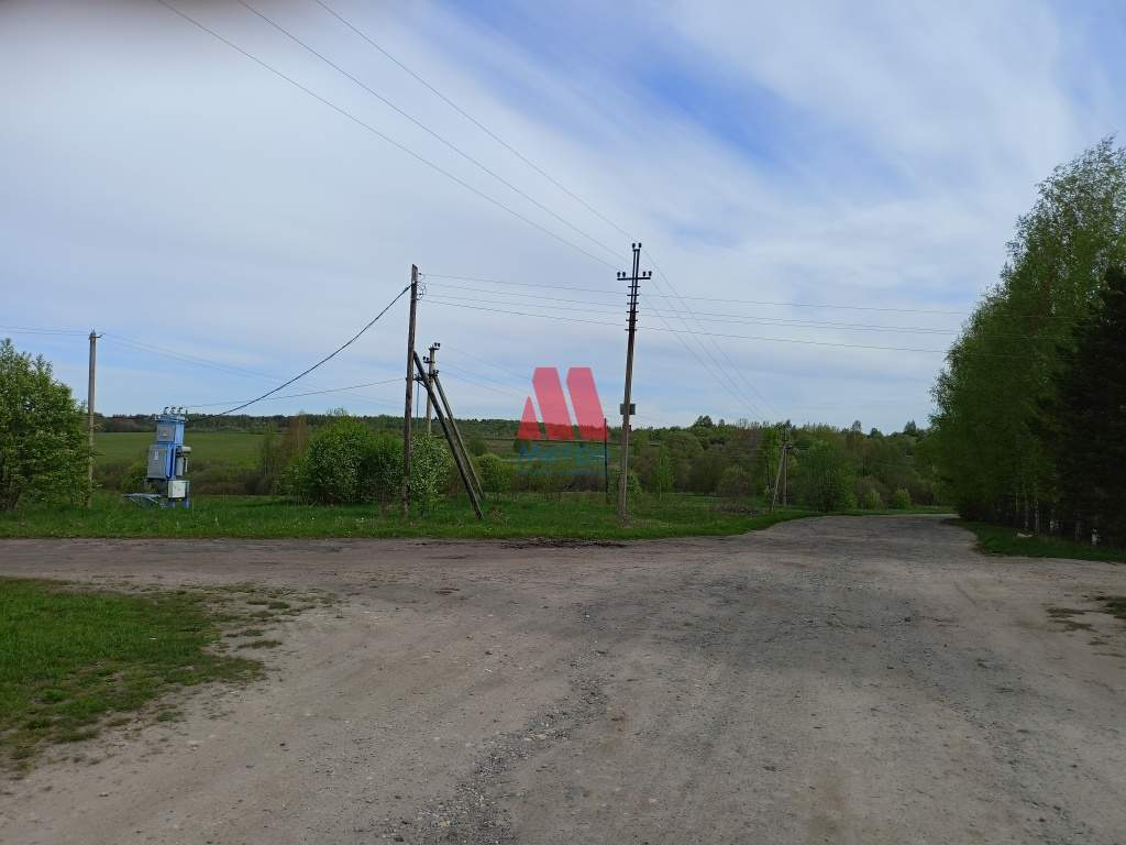 Продам земельный участок 850 м.кв.