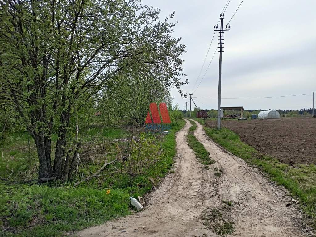 Продам земельный участок 850 м.кв.