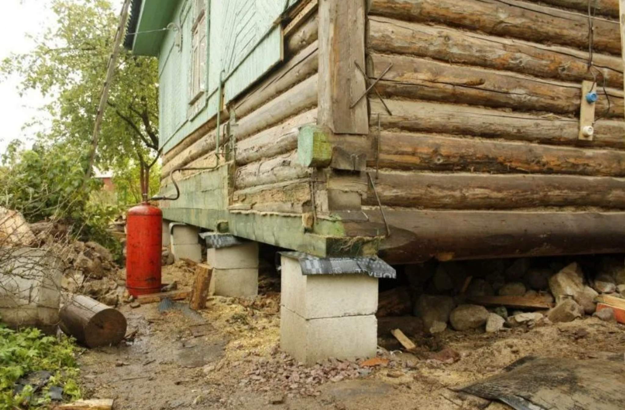 завалинки в деревянном доме фото