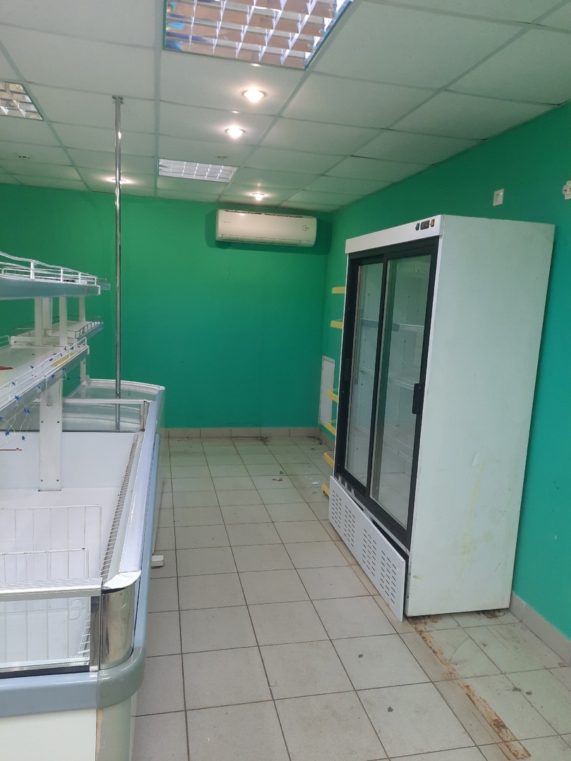 Продам торговое помещение 405 м.кв.