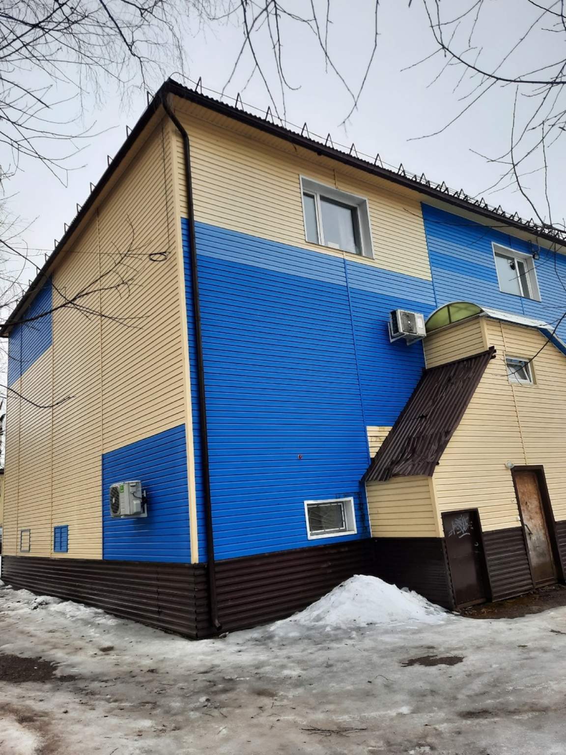 Продам торговое помещение 405 м.кв.