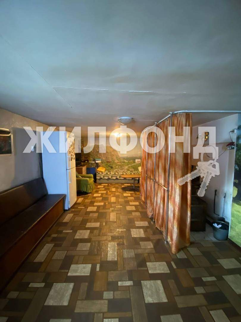 Продажа: Дом 178.0 м², по адресу Россия, Республика Тыва, поселок  городского типа Каа-Хем, Тувинских Добровольцев улица - по цене 7500000  руб. на ПроНедвижимость