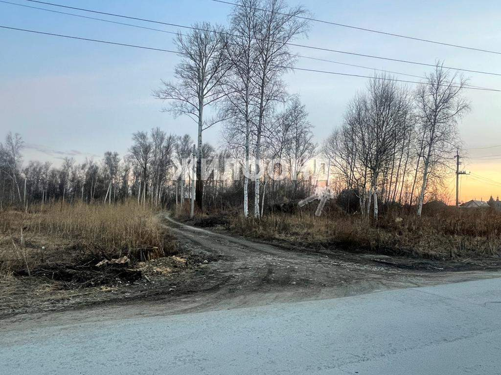 Продам земельный участок 1000 м.кв.