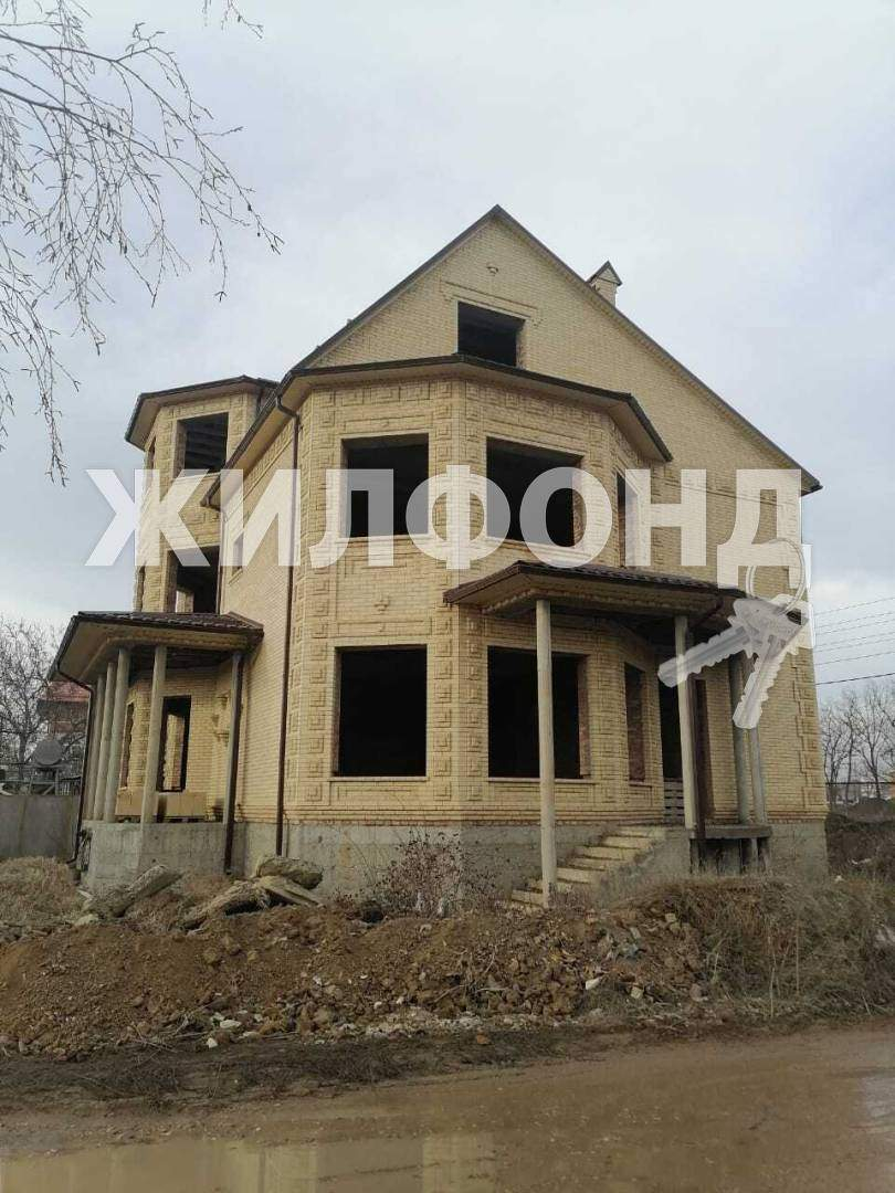 Продажа: Дом 200.0 м², по адресу Россия, Ставропольский край, станица  Незлобная, 15-я Линия улица - по цене 10000000 руб. на ПроНедвижимость