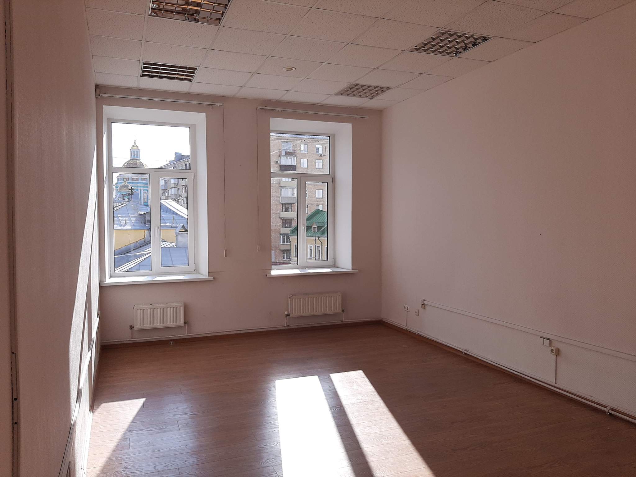 Сдам в аренду офис 28.4 м.кв.