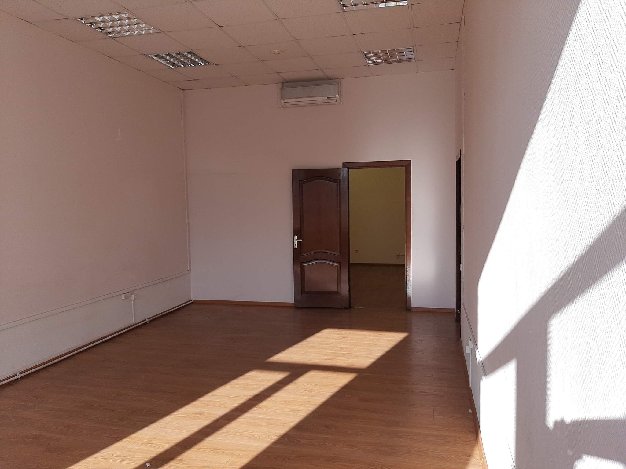 Сдам в аренду офис 28.4 м.кв.