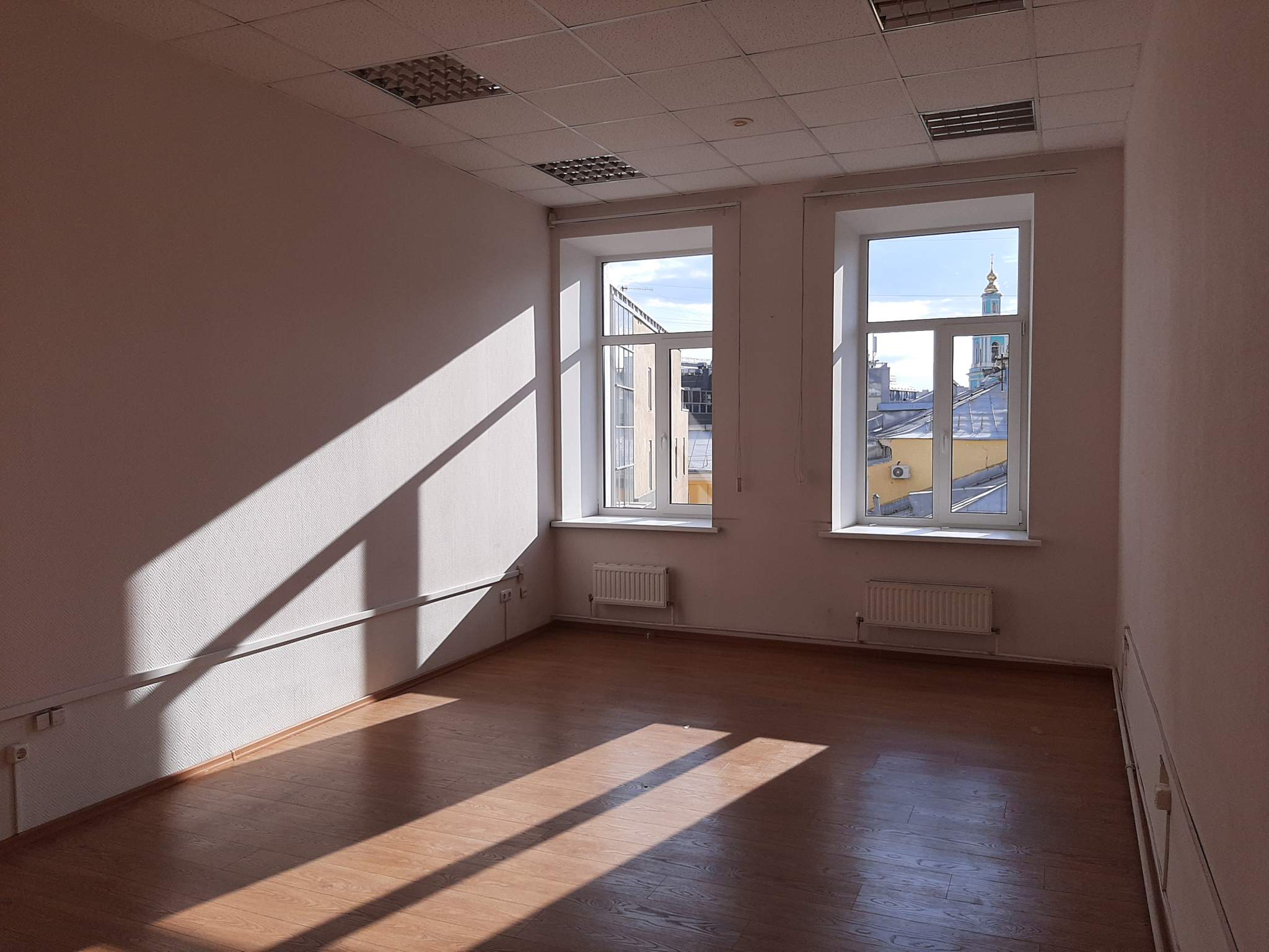 Сдам в аренду офис 28.4 м.кв.