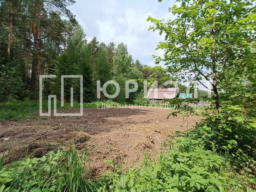 Продам земельный участок 800 м.кв.