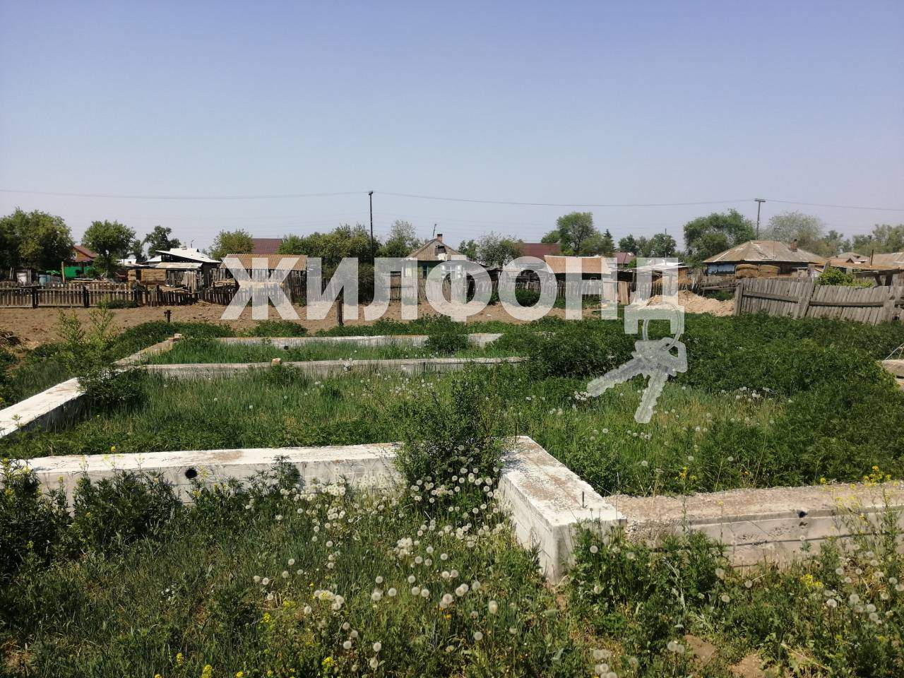 Продам земельный участок 1500 м.кв.