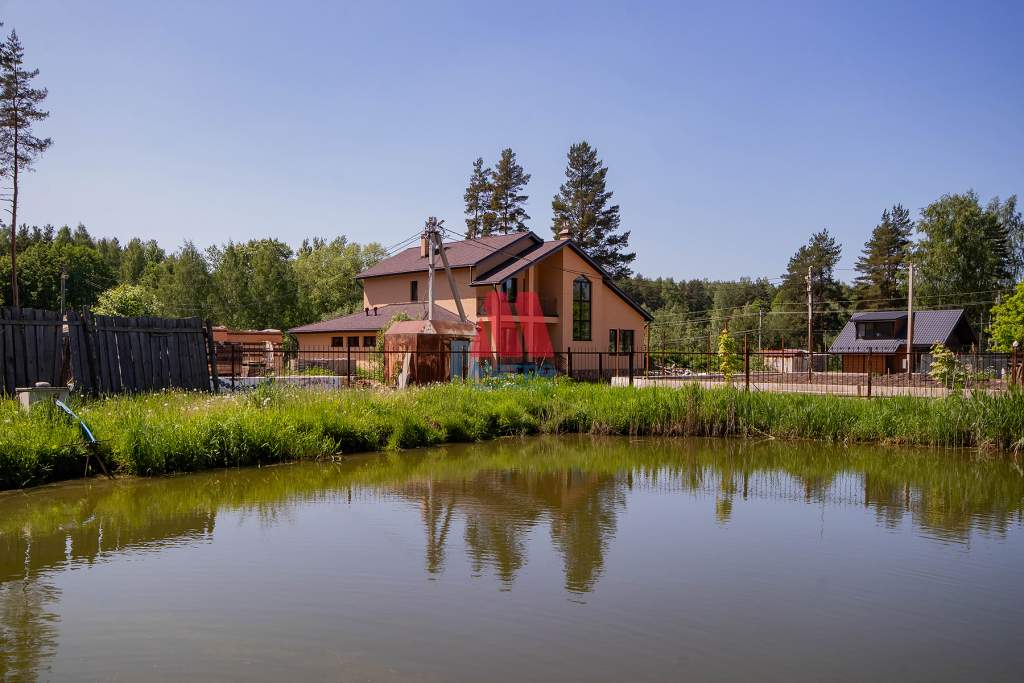 Коттедж на продажу в Заборном, Лесная улица, 13 фото №0