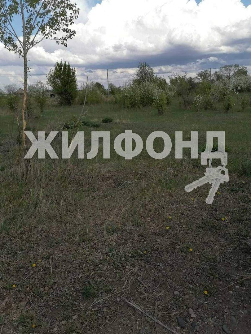 Продам земельный участок 1000 м.кв.