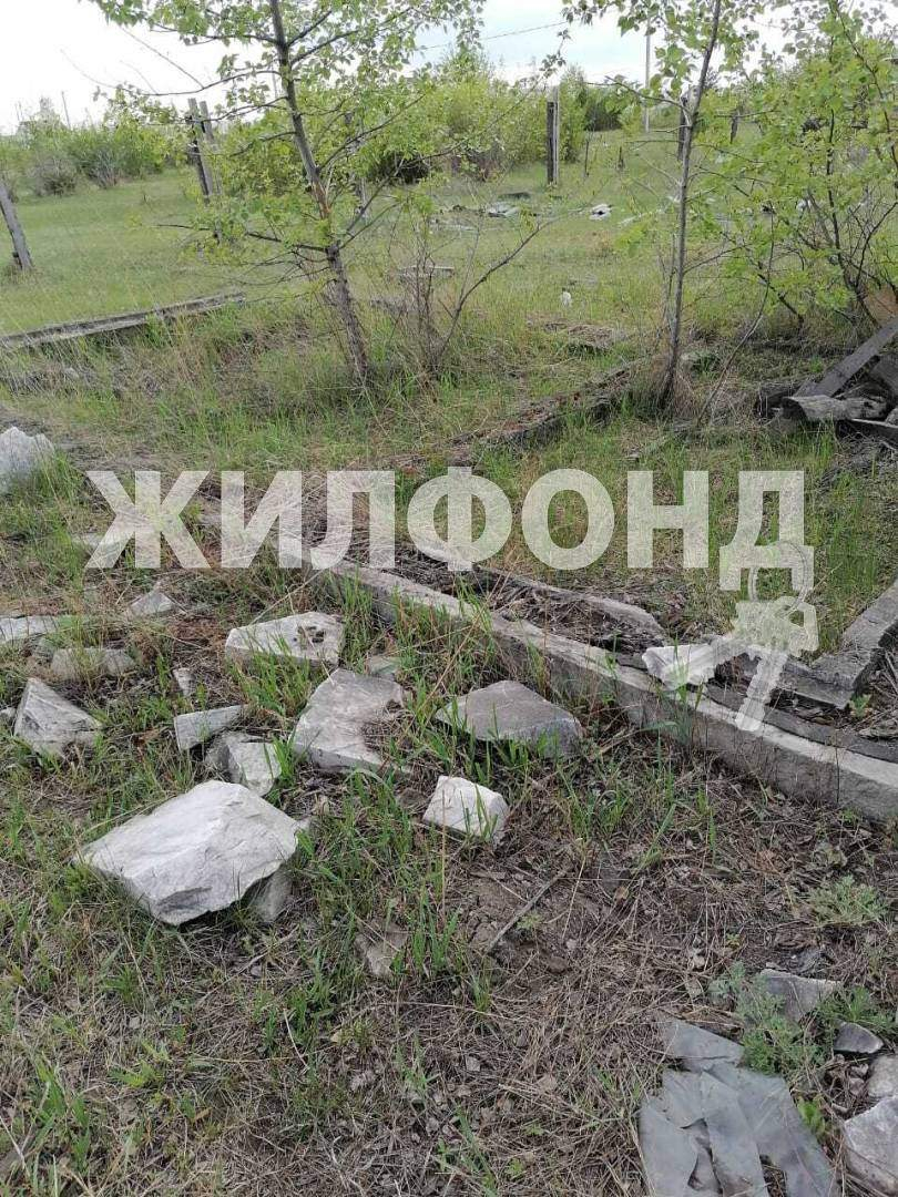 Продам земельный участок 1000 м.кв.