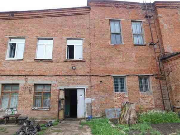 Продам торговое помещение 706.4 м.кв.