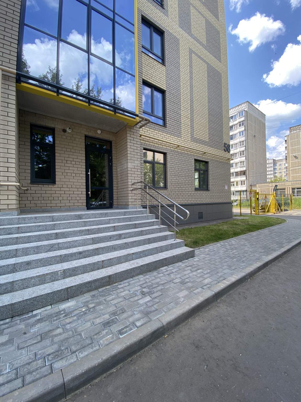 Сдам в аренду магазин 88 м.кв.