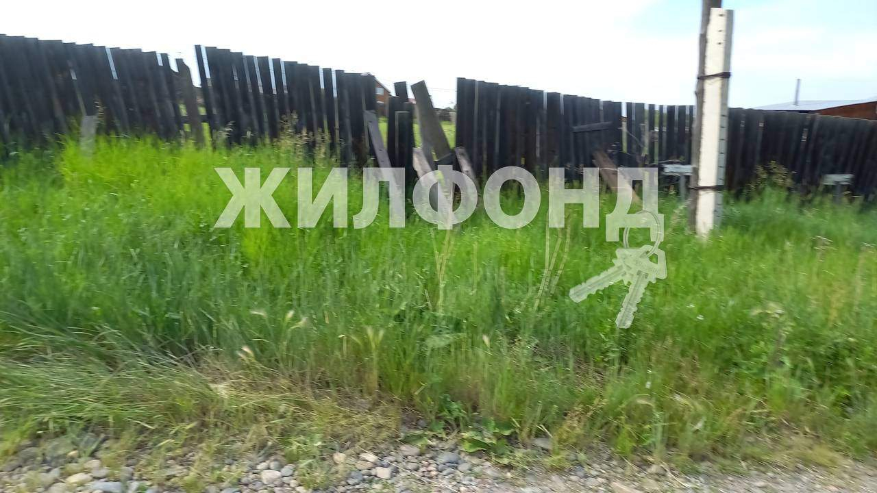 Продам земельный участок 2000 м.кв.