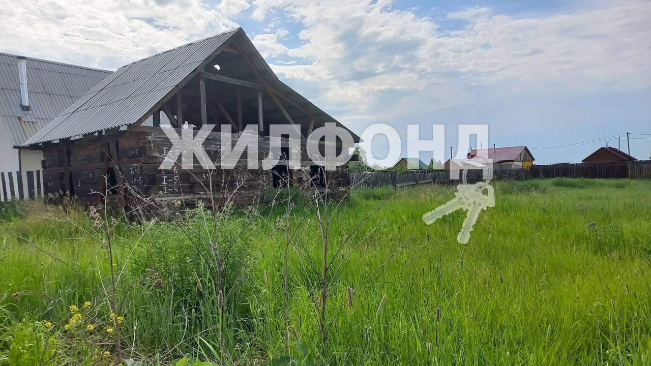 Продам земельный участок 2000 м.кв.