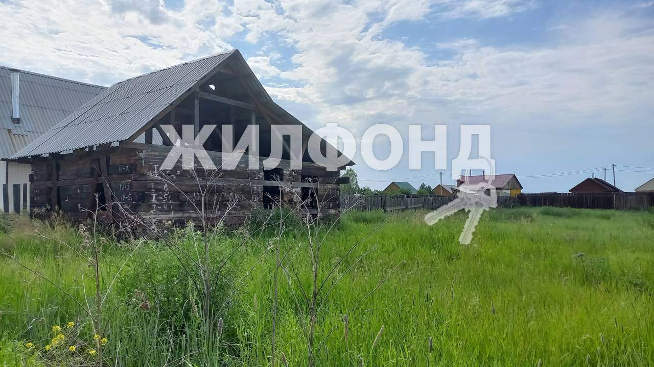Продам земельный участок 2000 м.кв.