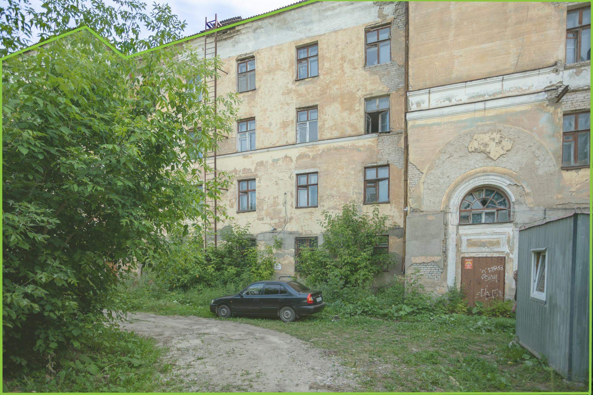 Продам торговое помещение 2394.7 м.кв.