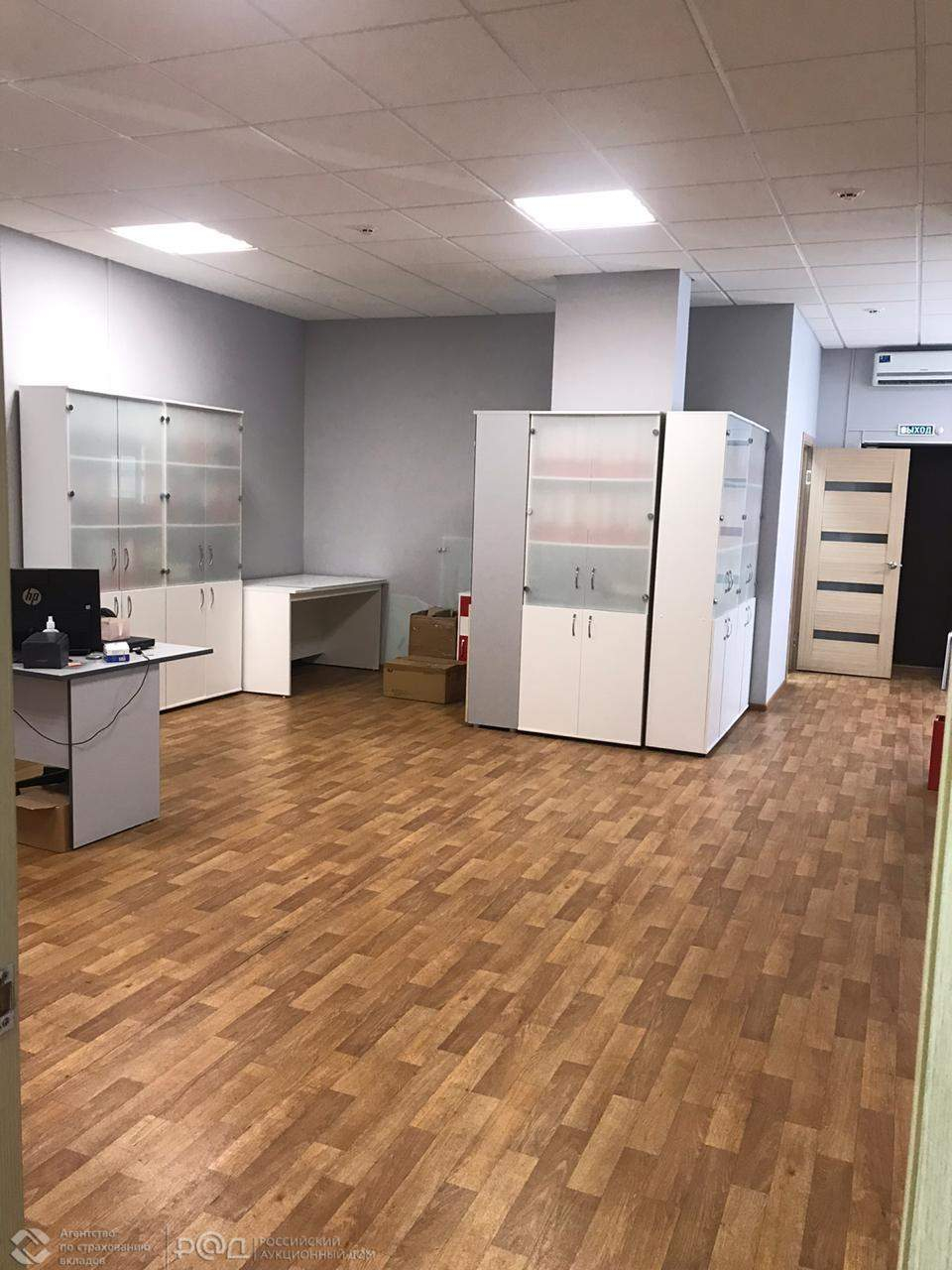 Продам торговое помещение 461.6 м.кв.
