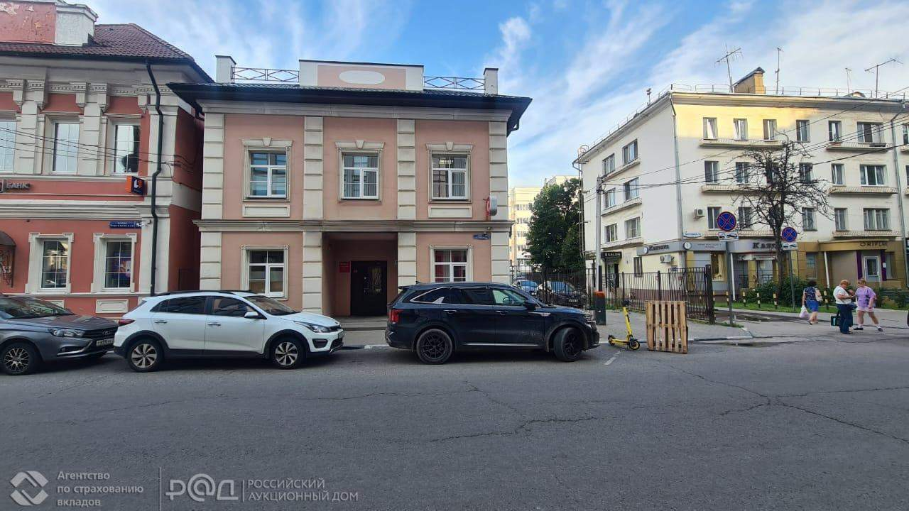 Продам торговое помещение 461.6 м.кв.