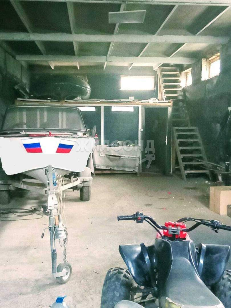 Продам земельный участок 2500 м.кв.