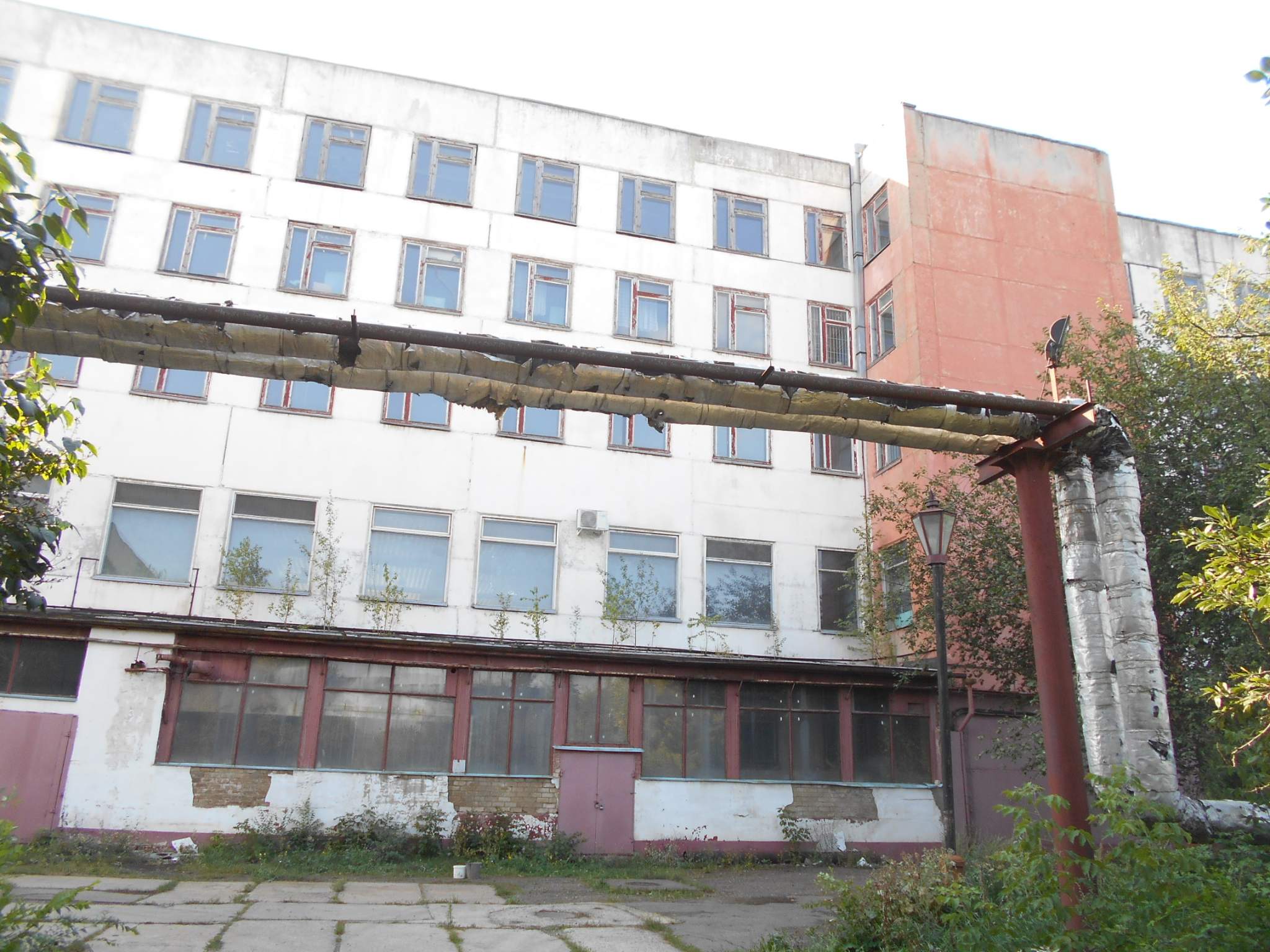 Продам торговое помещение 12400 м.кв.
