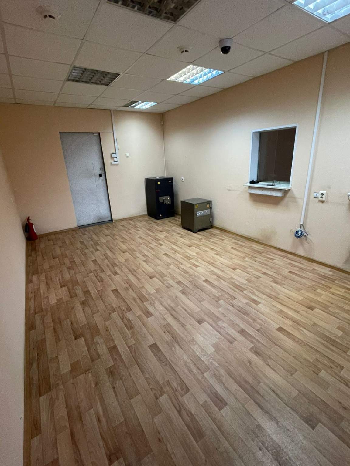 Продам офис 128.9 м.кв.