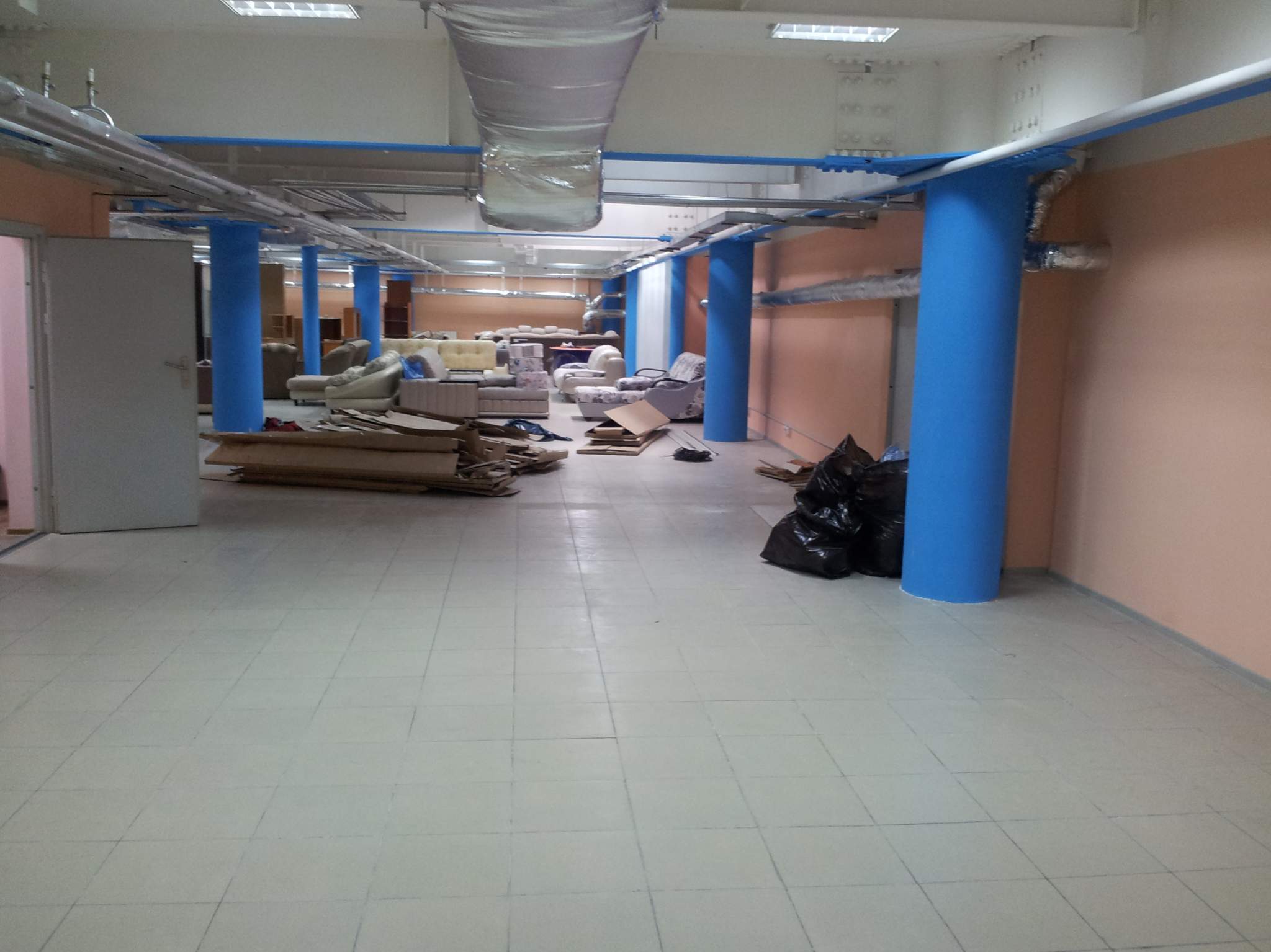 Сдам в аренду магазин 530 м.кв.